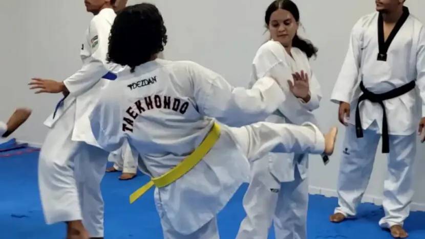 Macaíba oferece aulas gratuitas de taekwondo para jovens