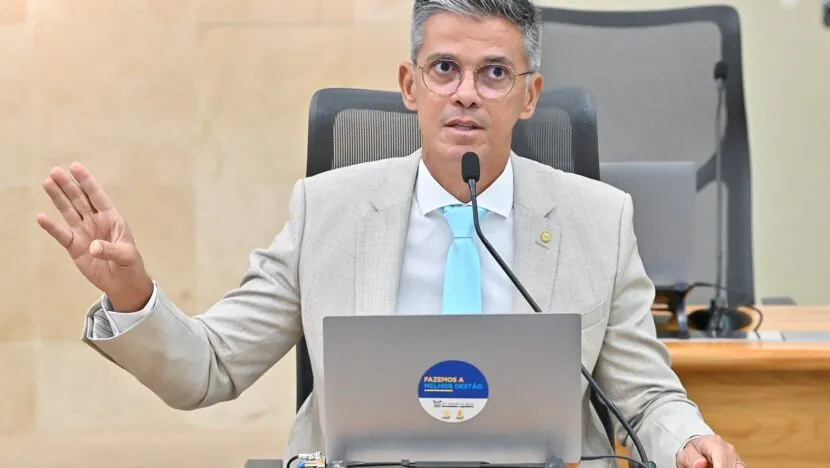 “Lula quer importar para o Brasil o modelo de censura da China”, diz Coronel Azevedo sobre regulação das redes