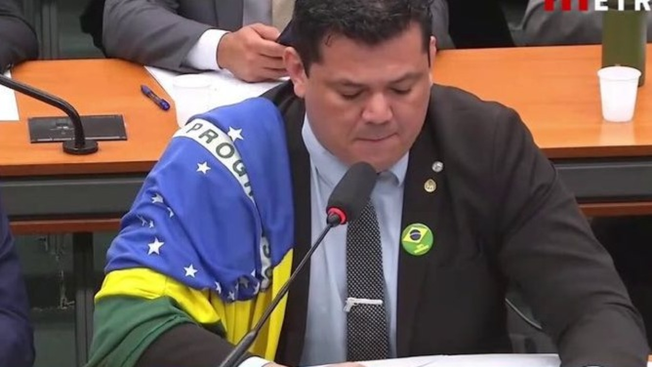 Deputado diz que 'Amante' da lista da Odebrecht devia ser 'prostituta'