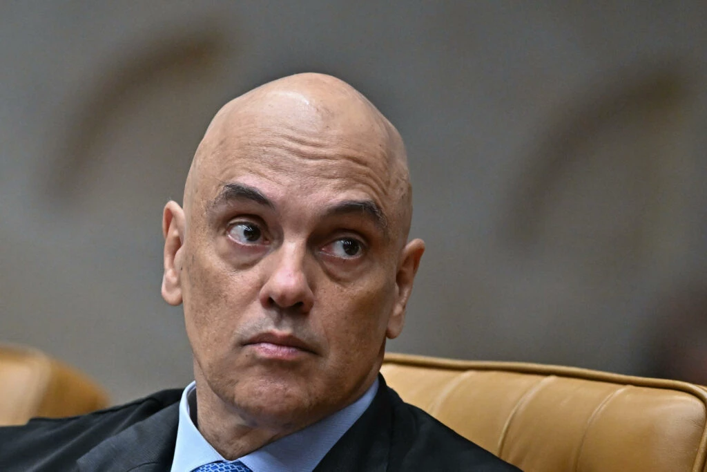“Não vou permitir que faça circo no meu tribunal”, diz Moraes