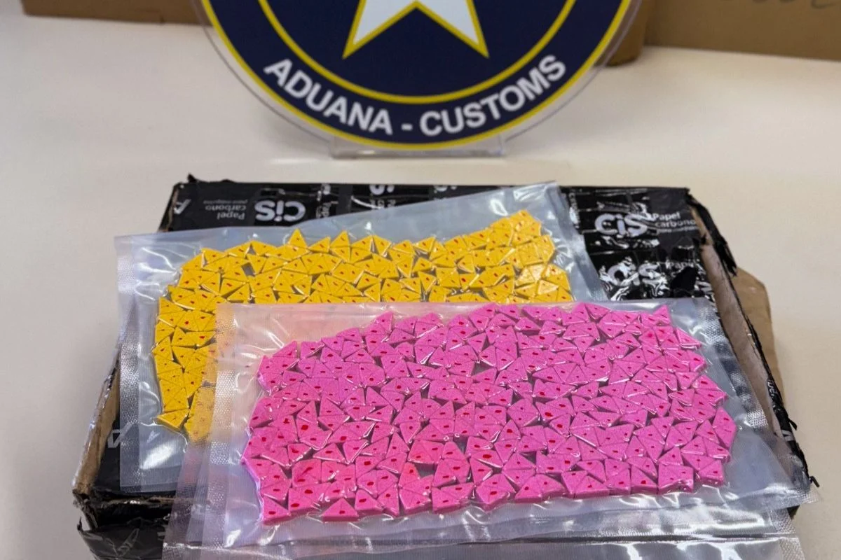 Receita Federal apreende 500 comprimidos de ecstasy em transportadora na Grande Natal