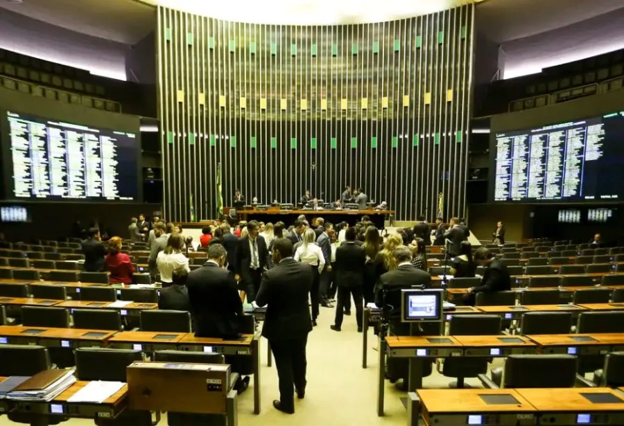 Câmara pode votar urgência para aumentar número de deputados federais