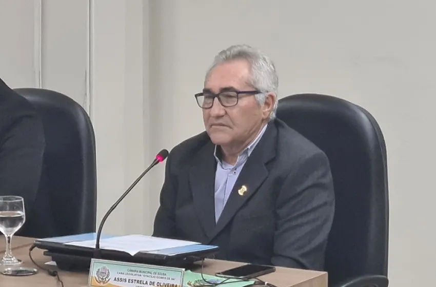 Após adquirir hemorroidas, vereador propõe duchas higiênicas nos banheiros de cidade paraibana
