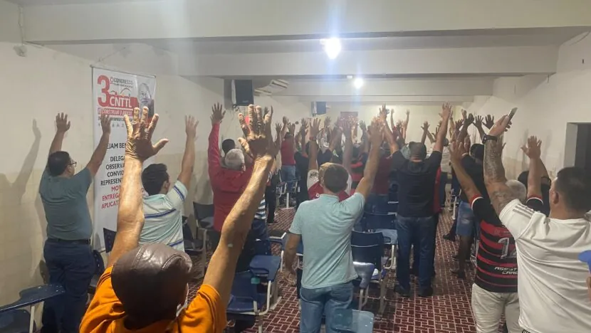 Motoristas de ônibus de Natal aprovam indicativo de greve e podem paralisar a partir de quarta-feira 21