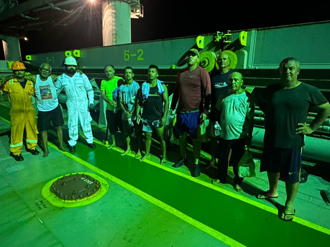 Navio de carga naufraga a 90 km do litoral do RN e tripulantes são resgatados com vida