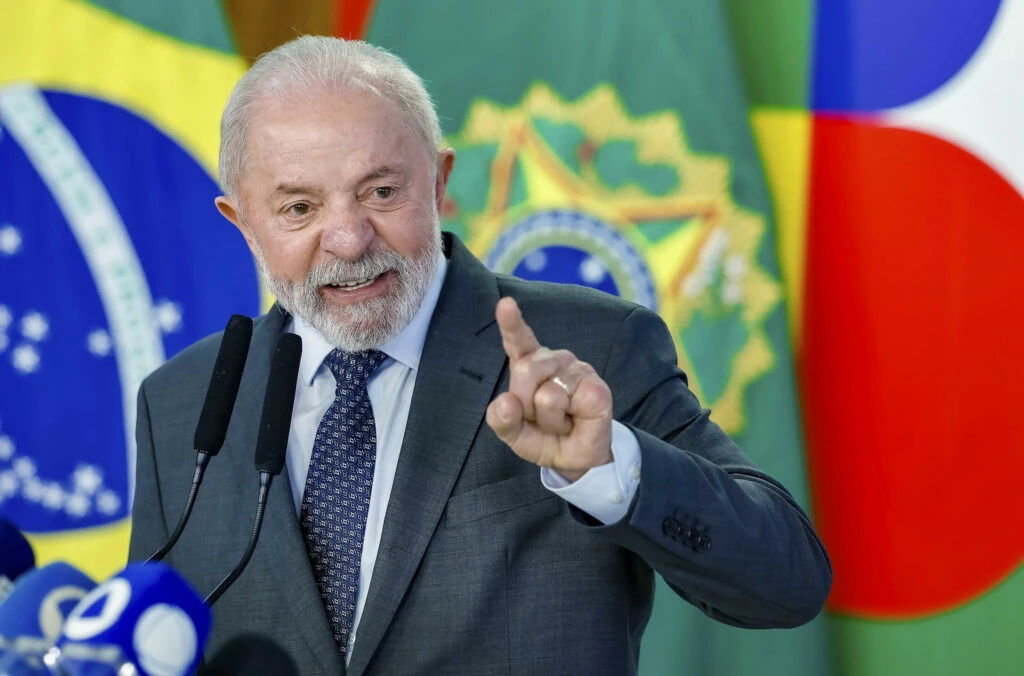 Chamado de ladrão, Lula processa radialista da Bahia