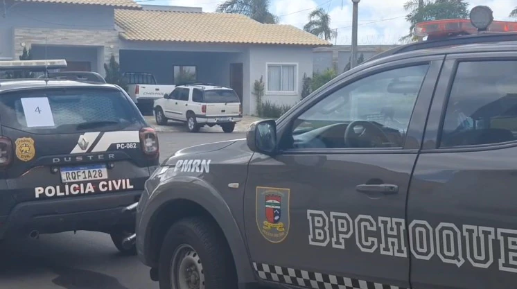 “Operação Amicis”: Polícia apreende carros, lanchas, motorhome, joias e quase R$ 200 mil em espécie durante ação