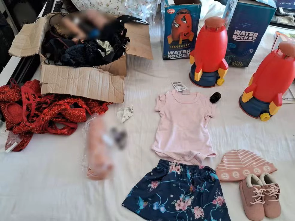 Roupas infantis e itens sexuais são achados em casa de médico vereador