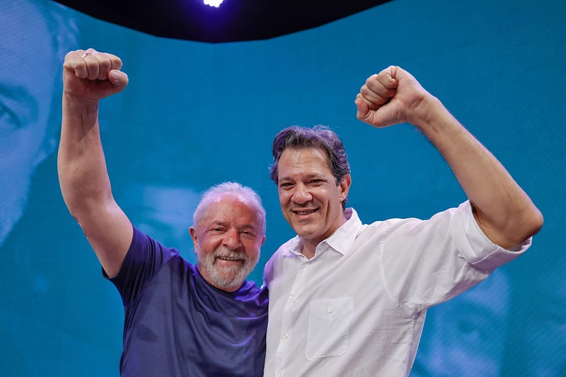 Em 3 anos, governo Lula gasta R$ 324 bilhões fora da meta fiscal