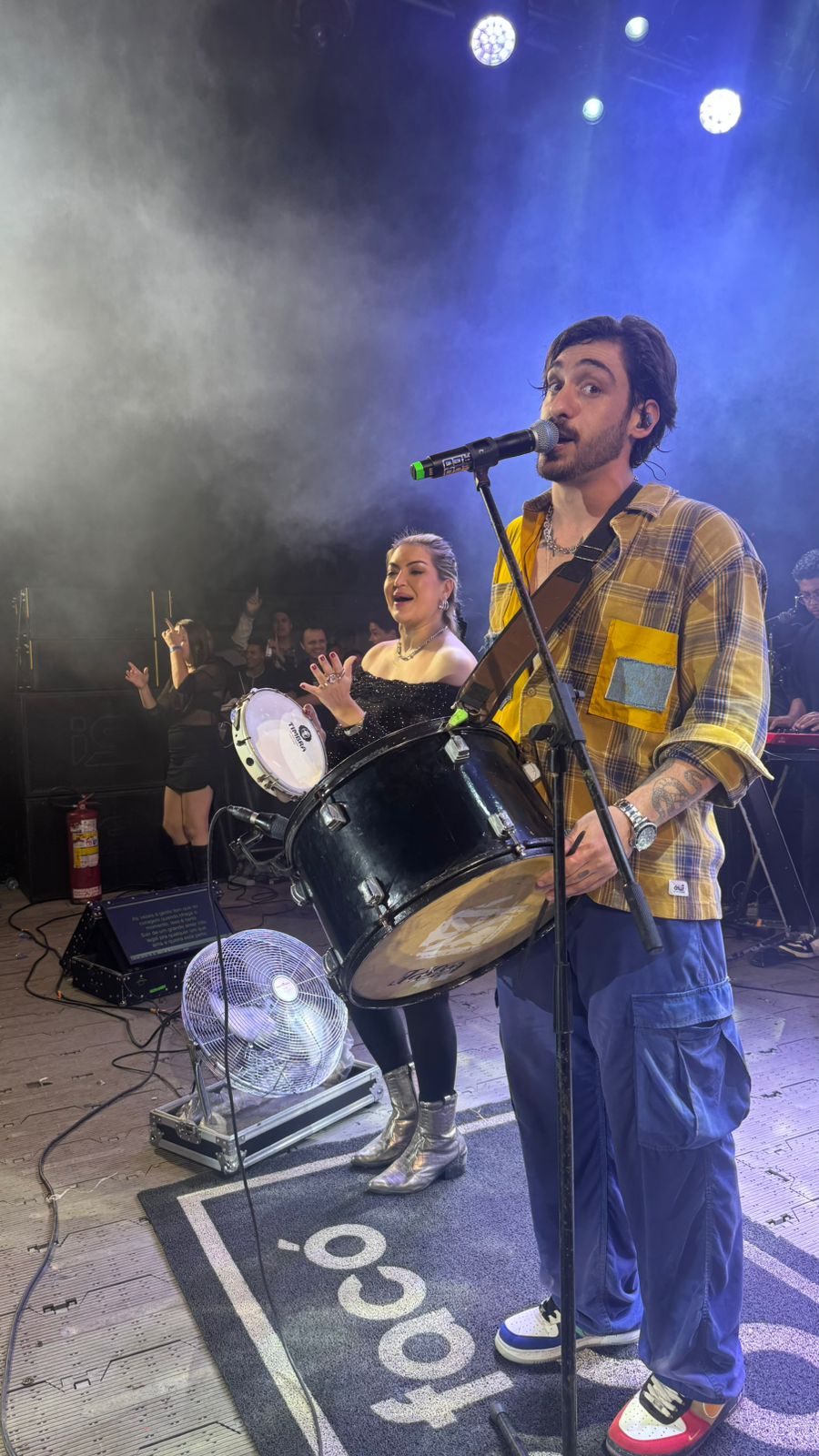 Em show com participação da prefeita, Diego Facó encerra São João em Extremoz