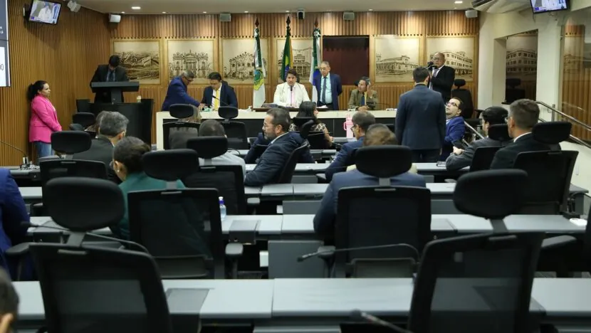 Vereadores nomeiam “Praça de Eventos Cláudio Porpino” em Ponta Negra