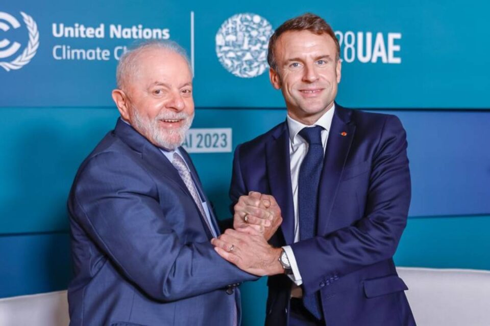 Lula e Macron têm em comum reprovação recorde entre eleitores de seus países