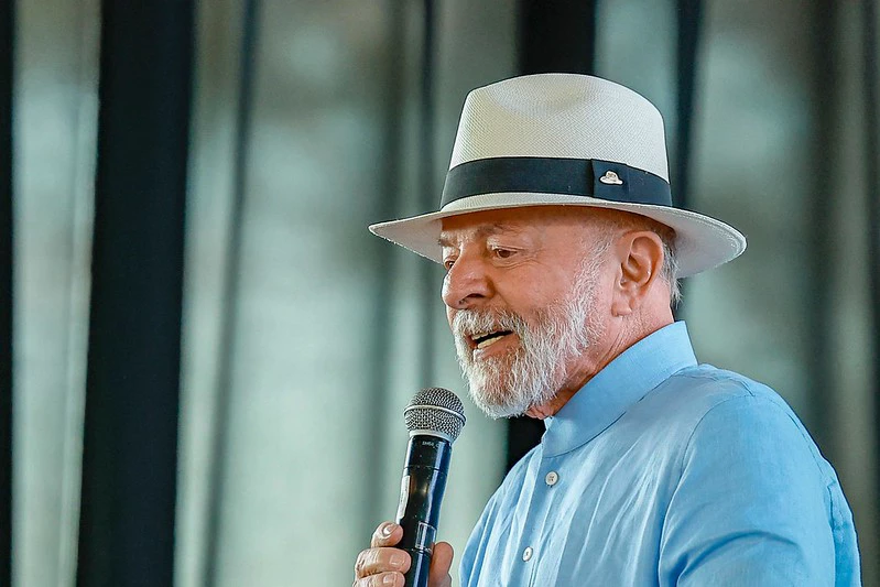 Lula muda local de evento em SP com medo de “falta de povo”