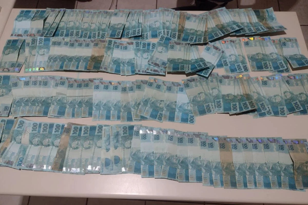 PM apreende R$ 14,7 mil em cédulas falsas em Cerro Corá
