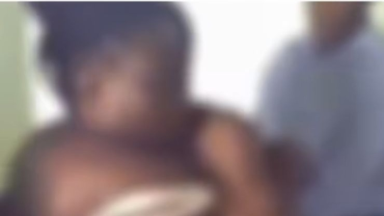 Erro pegajoso: casal acaba em hospital após confundir cola com lubrificante íntimo