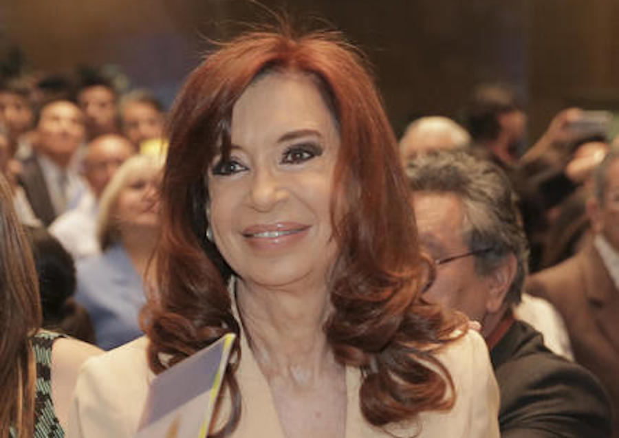 Suprema Corte da Argentina manda prender Cristina Kirchner, condenada por fraude