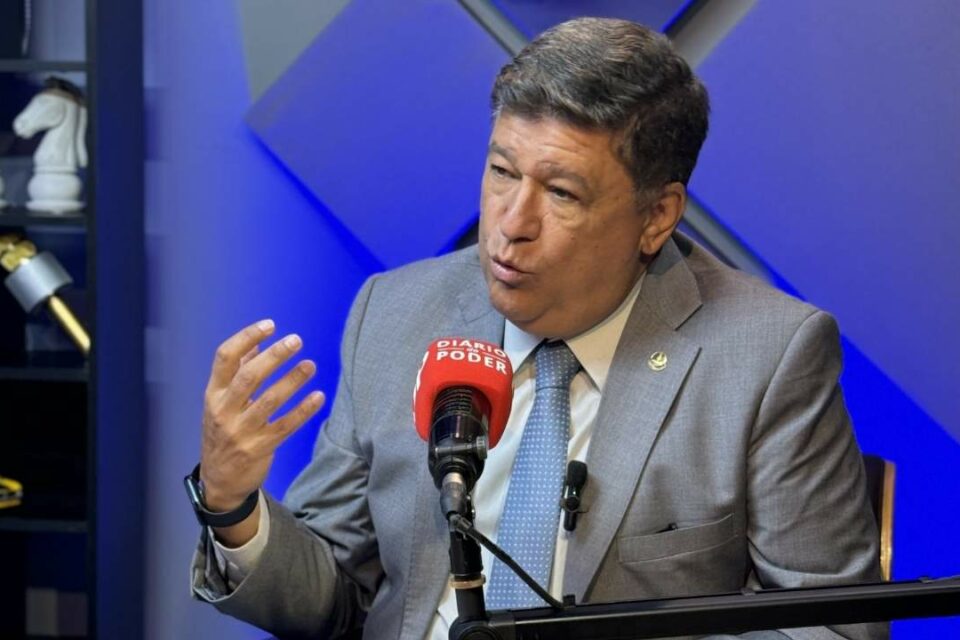 Senador critica alinhamento do governo Lula a terroristas no Oriente Médio