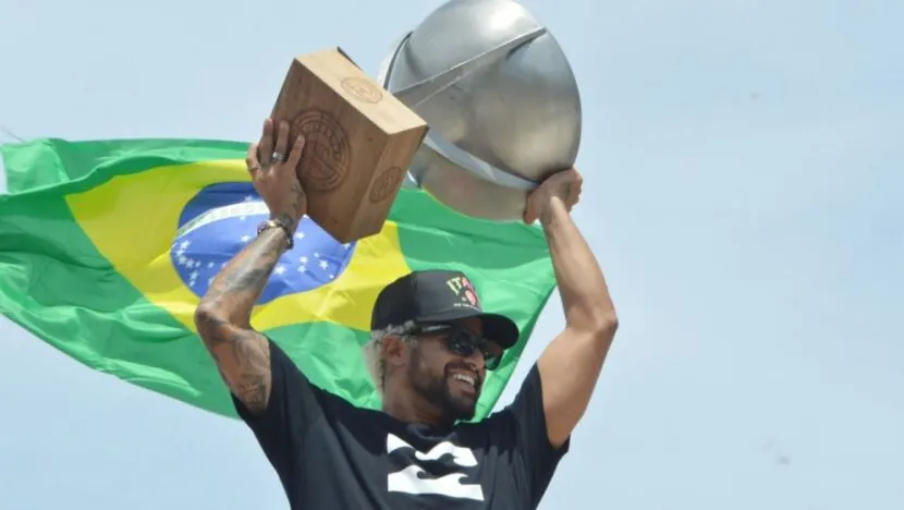 Surfista Ítalo Ferreira rejeitou receber título de Cidadão Natalense, diz vereadora