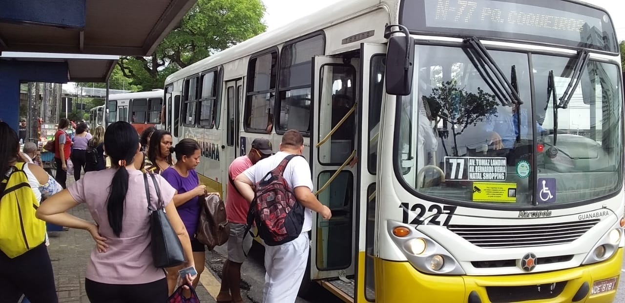 Após SINTRO anunciar greve de ônibus, a SETURN consegue liminar para garantir frota mínima de 70%
