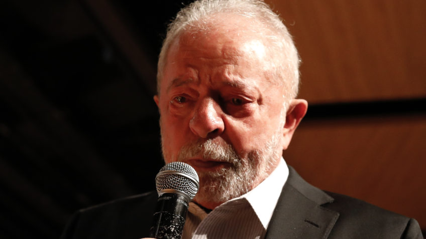Após derrubada do IOF, governo Lula estuda reações ao Congresso