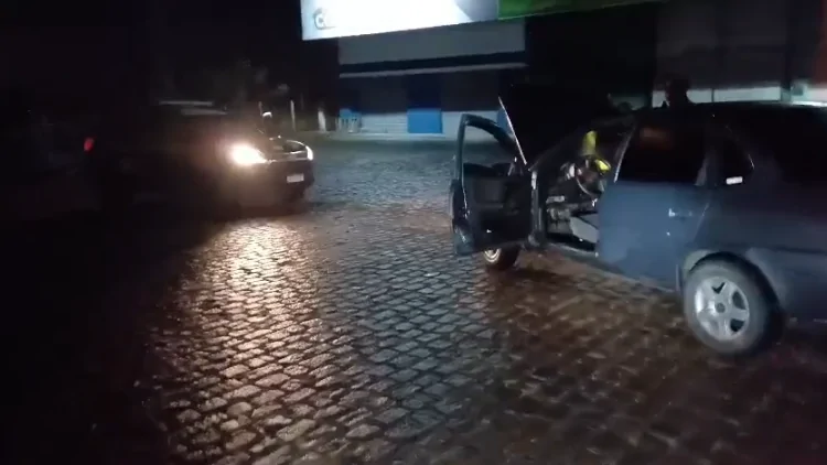 PRF recupera carro furtado durante fiscalização na BR-101, em São José de Mipibu