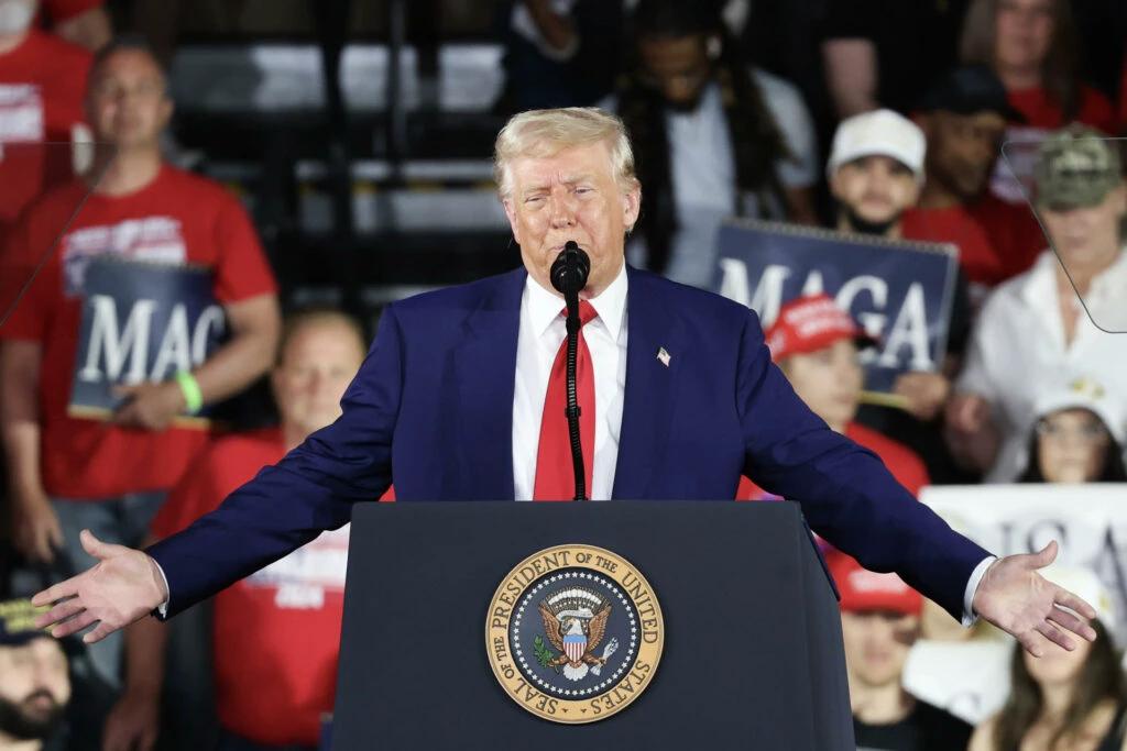Bolsonaro diz ter “admiração” e ser “apaixonado” por Trump