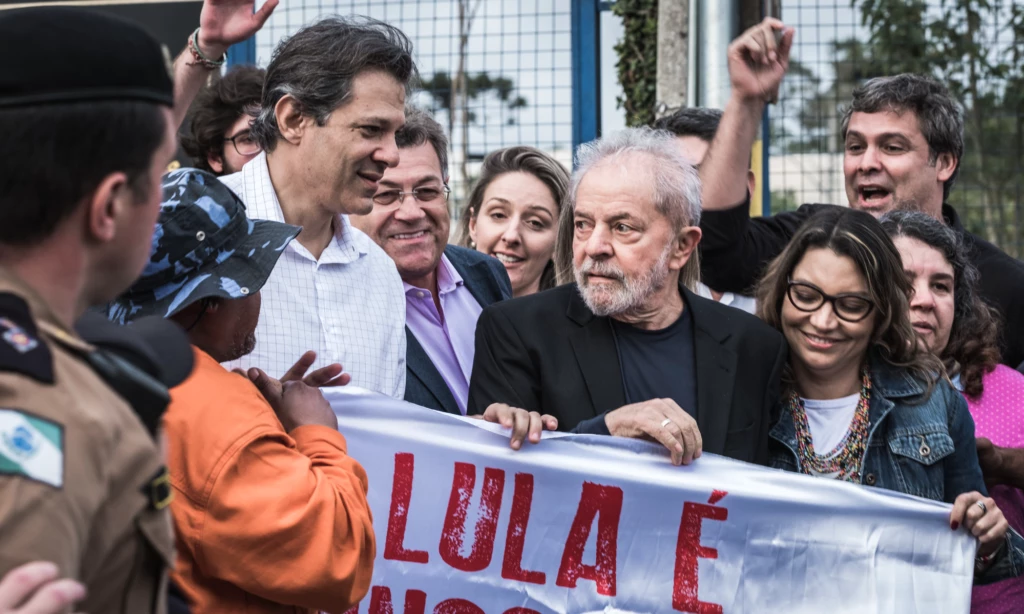Entrevista de Lula na cadeia foi autorizada por ministros do STF