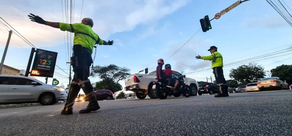 Interdições e alterações nas rotas de transportes públicos acontecem em vias de Natal neste sábado