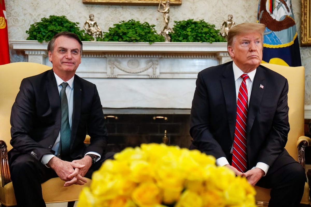 Trump defende Bolsonaro e diz que ex-presidente 'não é culpado de nada' e sofre 'caça às bruxas'