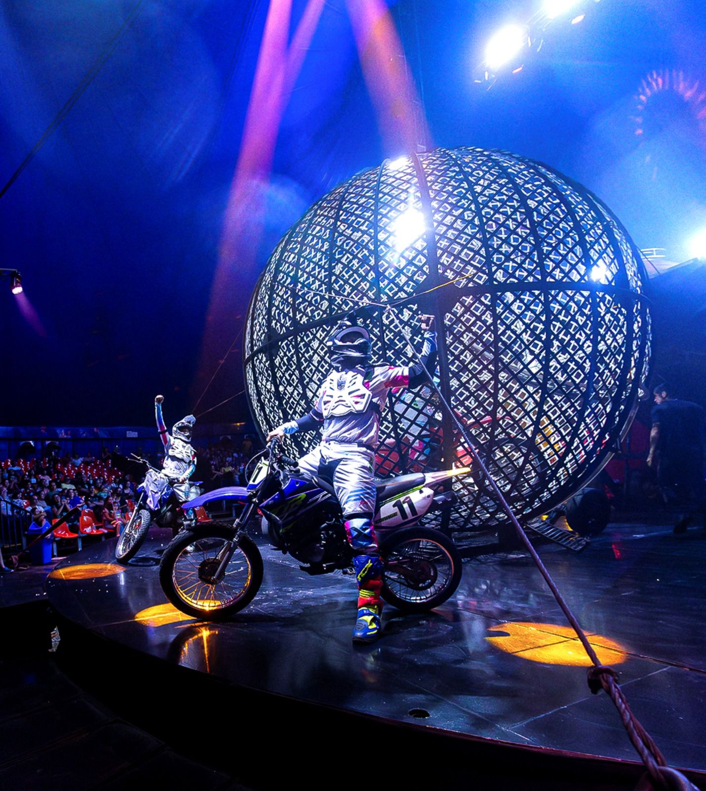 Circo Kroner faz estreia nesta sexta-feira (18), às 19h30, na Arena das Dunas