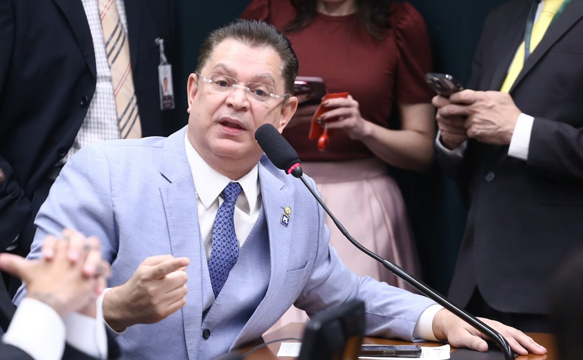 Bancada do PL ignora férias e marca reunião para discutir situação de Bolsonaro