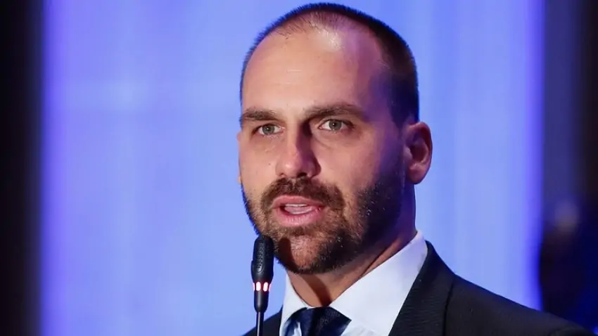 Eduardo Bolsonaro pede que Trump puna Moraes com sanções da Lei Magnitsky