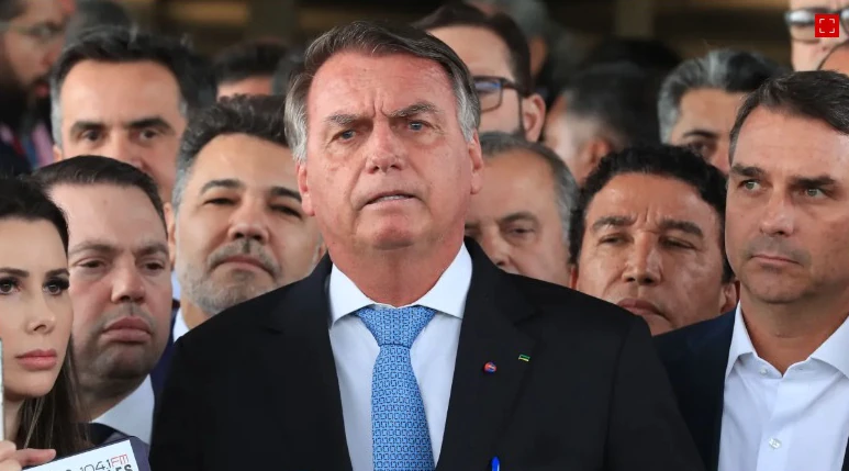 Partido Liberal critica ação da PF contra Bolsonaro e diz que operação foi “desproporcional”