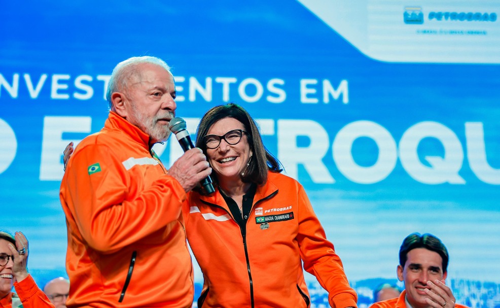 Lula recorre a estereótipos para elogiar presidente da Petrobras: ‘frágil’ e ‘bobinha’