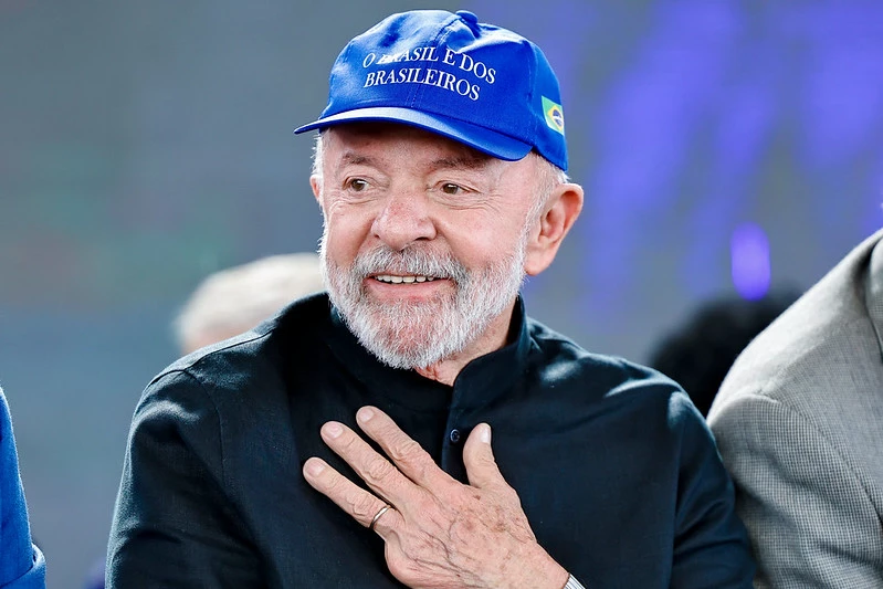 Lula chama Bolsonaro de “coisa” e diz que Eduardo pediu para Trump ameaçar