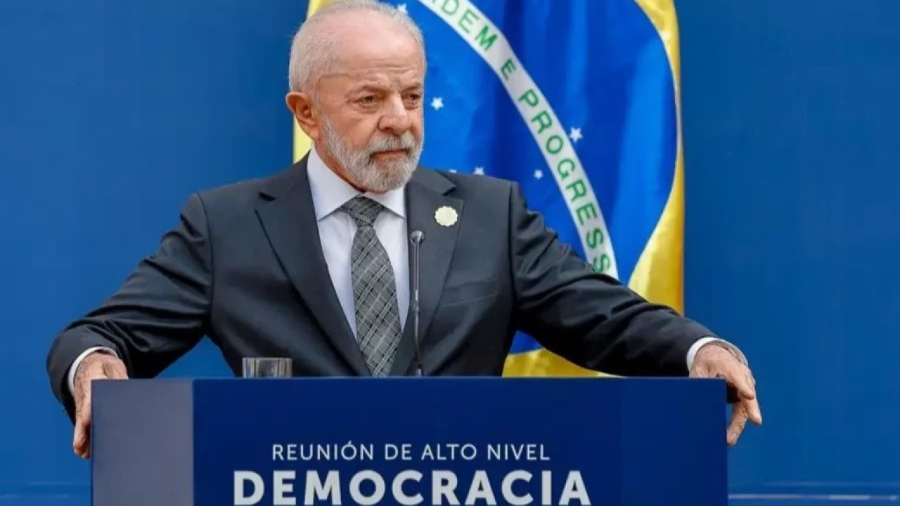 Democracia corre risco como no período nazista, afirma Lula