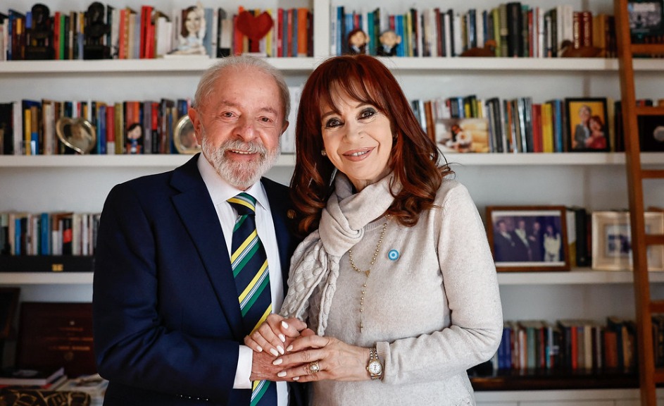 Na Argentina por 24h, Lula torrou R$60 mil só no ‘cafezinho’ e R$400 mil com carrões