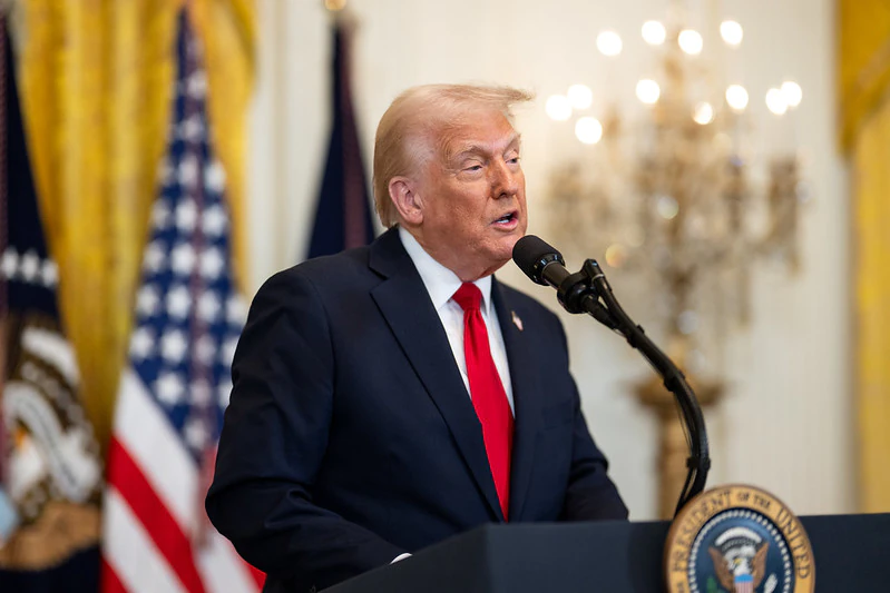 Trump diz que deve conversar com Lula ‘em algum momento, mas não agora’
