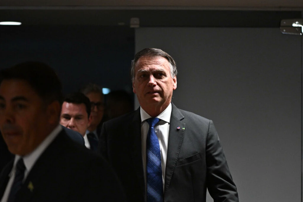 Restrições de Moraes atrapalham até ida de Bolsonaro a hospitais