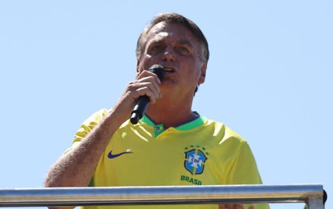 Bolsonaro deve ir para prisão domiciliar caso seja condenado pelo STF