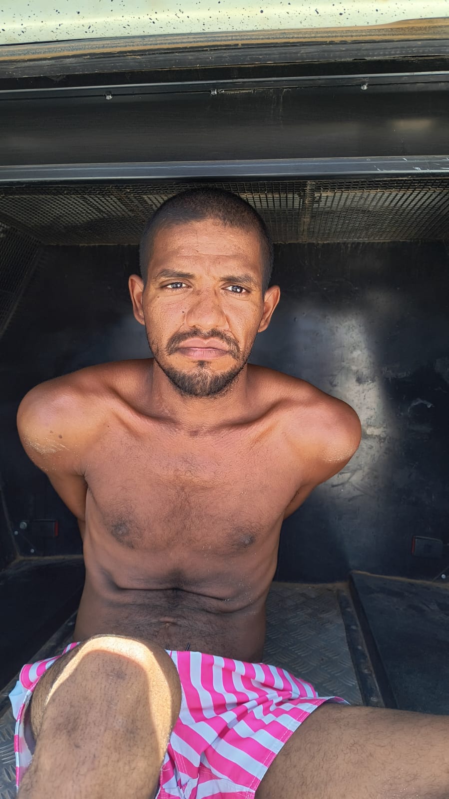 Homem é preso após manter companheira em cárcere e tentar matá-la em Assú