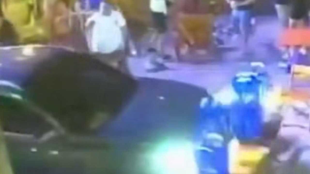 Homem leva fora e invade casa de shows com carro em Belém