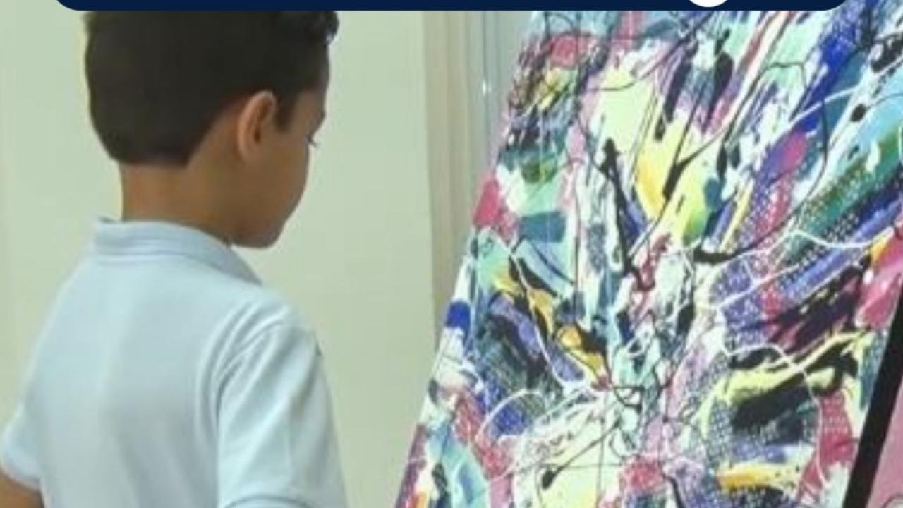 Menino paraibano de 9 anos terá obras expostas no Louvre, em Paris