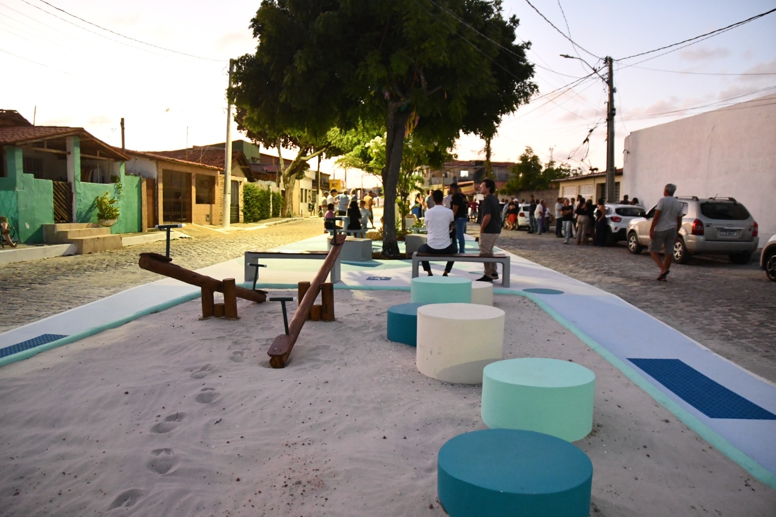 Prefeitura do Natal entrega Praça do Cruzeiro revitalizada na Redinha