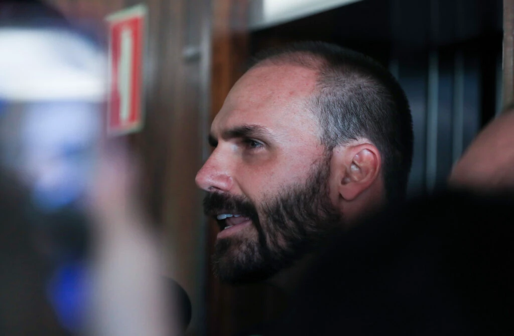Eduardo Bolsonaro: “Lula está adorando essa questão tarifária”