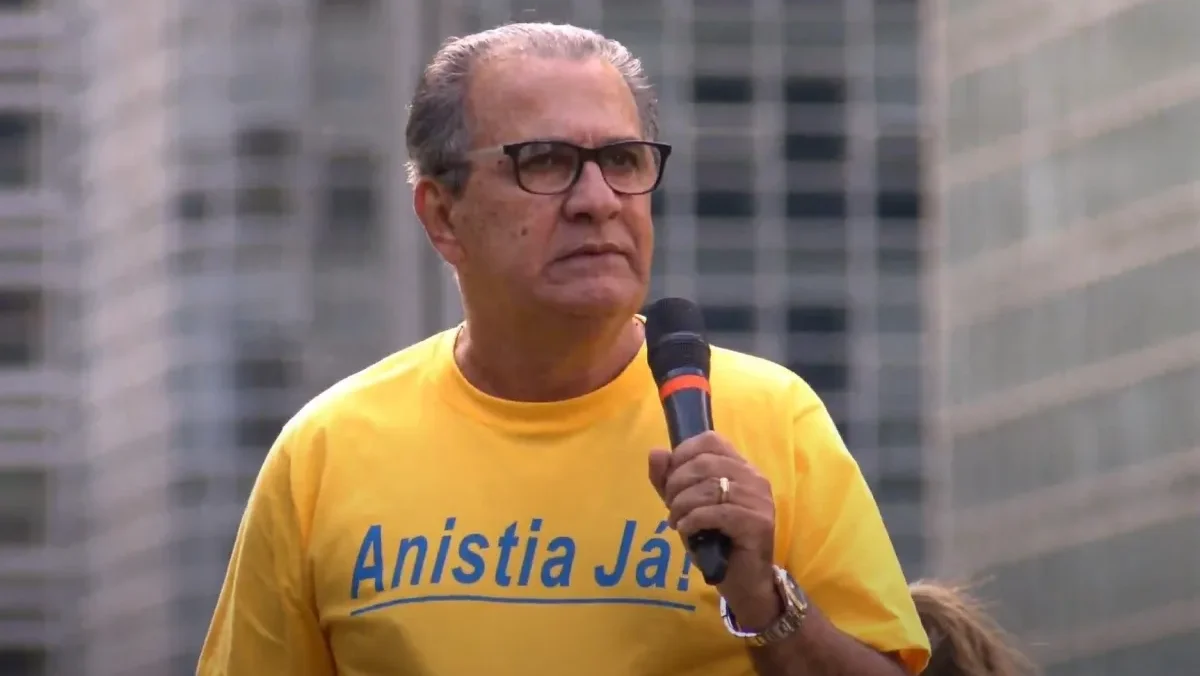 'Teu filho é um babaca', diz Malafaia sobre Eduardo em áudio a Jair Bolsonaro