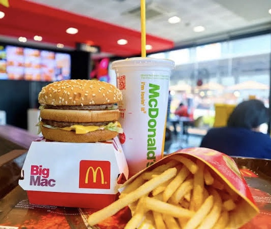 McDonald’s reduzirá preços de combos nos EUA após convencer franqueados