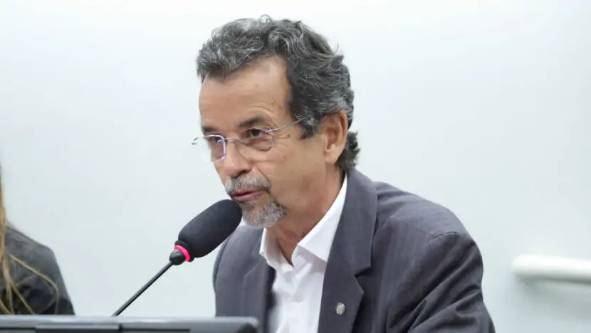Deputado Mineiro cobra responsabilização de big techs por crimes online contra crianças