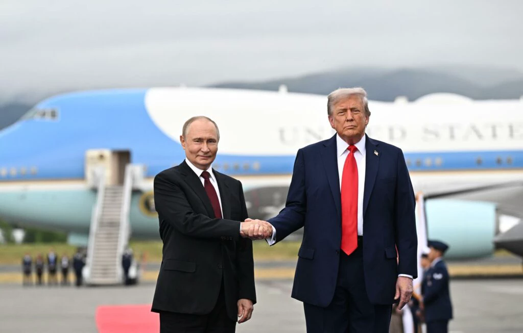 Reunião entre Trump e Putin termina sem acordo sobre guerra