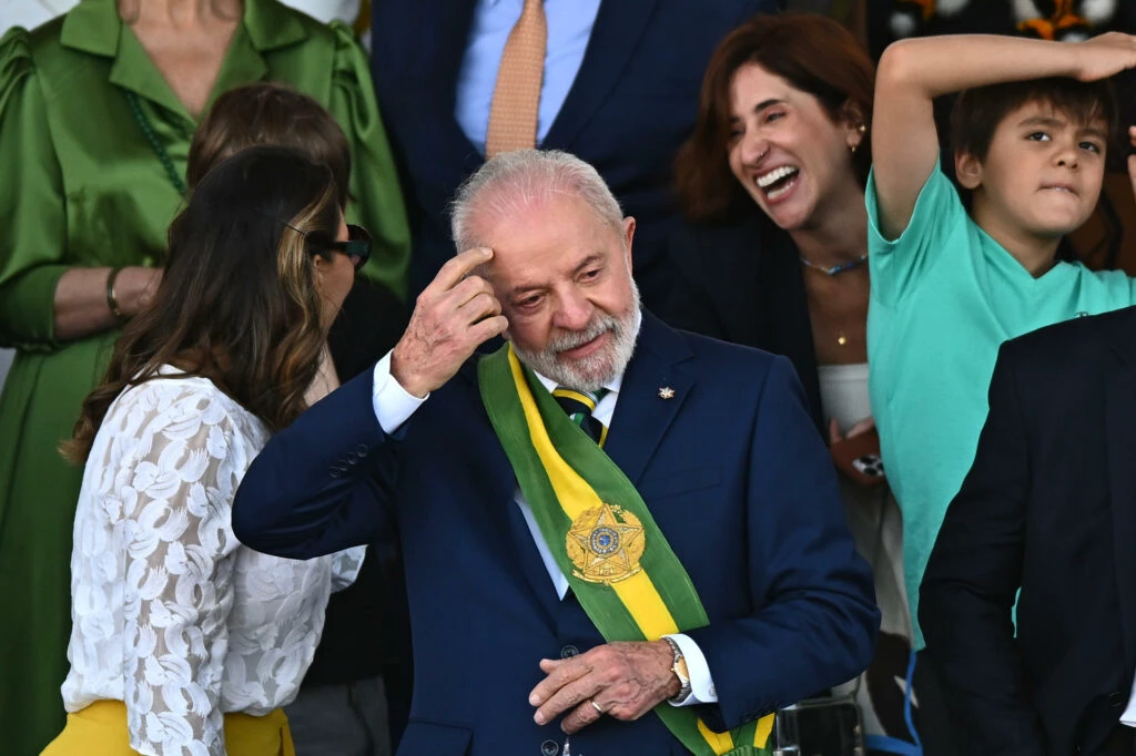 Lula indicará 2 ministros do STM que julgarão patente de Bolsonaro